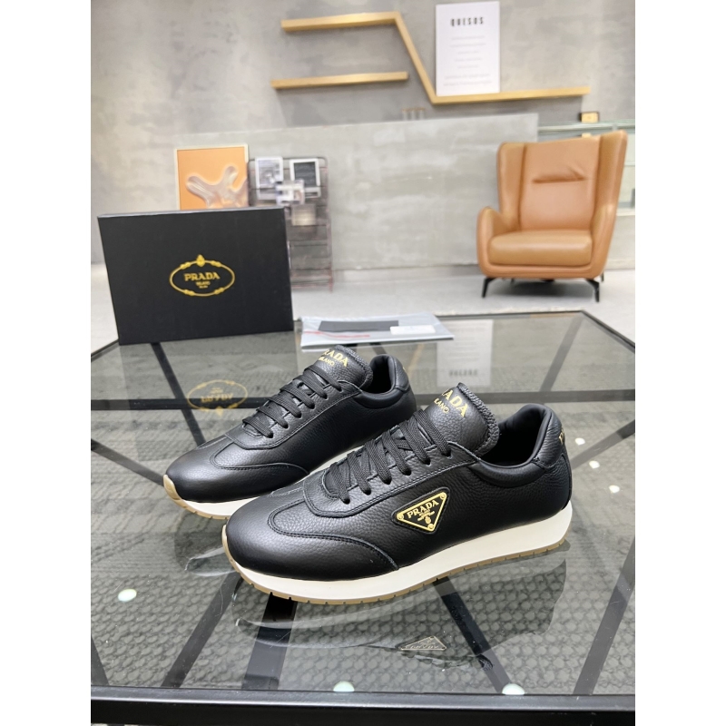 Pra*a sneakers